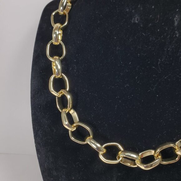 Bold Elements Gold Chain Necklace – 18-Inch Statement Layered Jewelry for Women - Picture 7 of 8